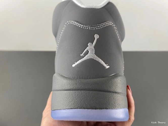 Kick Theory 136027-005 Retro Air Wolf Jordan 5 Grey 0630